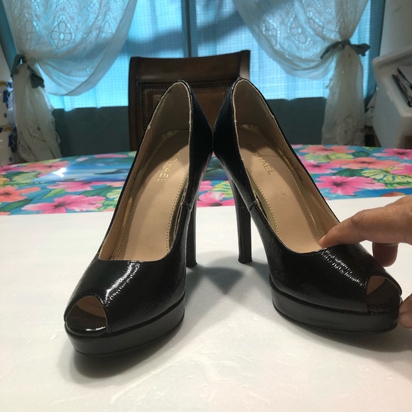 Michael Kors peep toe platform heels sandals - Picture 4 of 8